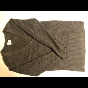 Thick sweater from aritzia grey tunic